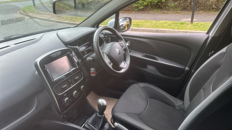 Renault Clio 0.9 TCE 90 Iconic 5dr Petrol Hatchback